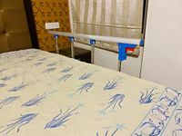 P.M.P.S. Short length Safety Bed Guard Collapsible.I Railing with Attachment,No Drilling Required I for Elderly Person & Baby Proofing I 36 inch Length 15 inch height I Silver color (2)