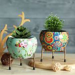 Homspurts Classic Floral Green Resilient Metal Plant Pots with Stand Set of 2 | Flower Pots Planter for Plants, Home Decor, Living Room, Office, Restaurant, Table Décor