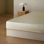 LILYSILK Silk Fitted Sheet 19 Momme 100% Mulberry Silk 30cm Deep Pocket Breathable Hypoallergenic Super Smooth Bottom Sheet(Lily White,Double 140x190+30cm)