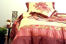 Tache Home Fashion Elegant Floral Patchwork Cottage Comforter Sets (Sunset Rubies, Queen)