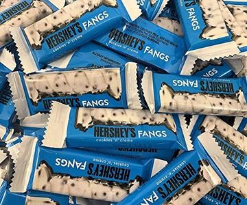 Hershey's Cookies 'n Creme Fangs Snack Size Candy Bar, Individually Wrapped Bulk Pack Of 2 Pounds