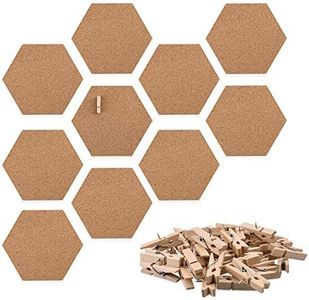 Navaris 10x Hexágono de Corcho Adhesivo - Set de 10x Tablero Adhesivos con 50 chinchetas de Clip - Portafotos anuncios en la Pared - 15 x 17,1 cm