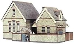 B31 Superquick Village School Building - 1/72 OO/HO - Card Model Kit