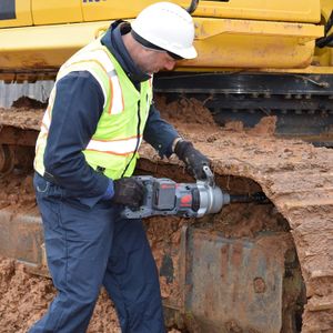 Ingersoll Rand 20V 1-Inch Cordless Impact Wrench – High Torque
