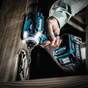 Makita 40V Cordless Impact Driver – Compact Power Tool