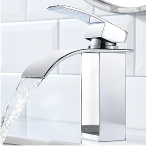 CECIPA Rubinetto Bagno Cascata, Miscelatore Lavabo con Valvola in Ceramica, Monocomando con Regolazione a Caldo e Freddo, Ottone, Finitura Cromata