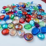 DONHUA 100PCS Mini Glass Gems, Mixed Colour Mancala Stones 0.5inch Flat Bottom Marble Beads for Home Decorative Art Craft Vase Filler Aquarium Fish Tank Home Décor