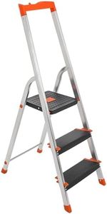 SONGMICS Échelle 3 Marches, en Alliage d'Aluminium, Escabeau, Largeur de la Marche 12 cm, Pliable, Plateau à Outil, Pieds Antidérapants, Capacité de Charge 150 kg, Noir et Orange GLT03BK