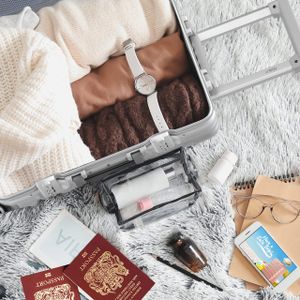 Flight Knight Premium Suitcase – 8 Spinner Wheels, TSA Lock, Lightweight Aluminium Frame, ABS Hard Shell Carry-On Luggage