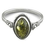 Vintage Rope-Edged Oval Green Amber Sterling Silver Ring With Ornate Shoulders - Green Amber Jewellery – Size M