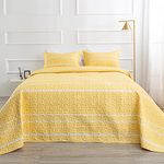 King Size Quilt Set Yellow Bedspread (108 x 96 inches) Coverlet Sets Lightweight Bed Quilt - Striped Triangle Pattern - Reversible All-Season Coverlet Bedding Cover with 2 Shams