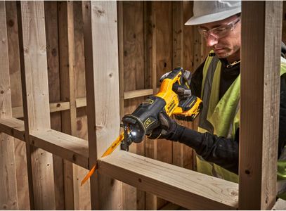 DEWALT 18V XR Brushless Reciprocating Saw – Bare Tool