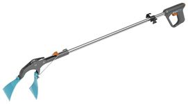 Gardena 4-in-1 Grabber: ergonomic gripper, multifunctional garden tool for grabbing, spearing, raking and scraping garden waste (11700-88)
