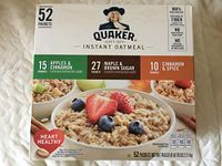 Quaker Instant Oatmeal Apples & Cinnamon Maple & Brown Sugar & Cinnamon Spice 52 Sachets 2.11kg (74.6 OZ)