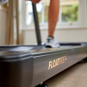 Reebok FR30z Treadmill – Black Home Fitness Running Machine