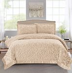 Luxurious Super King Size Bed Throws and Bedspreads Velvet Heavy Quilted Bedspread 3pcs Large Bed Throw with Hypoallergenic Pillow Set - Beige