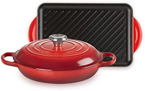 Le Creuset set da 2 pezzi in ghisa Le Creuset, contiene una casseruola bassa da 26 cm con un grill rettangolare da 32 cm, Ciliegia