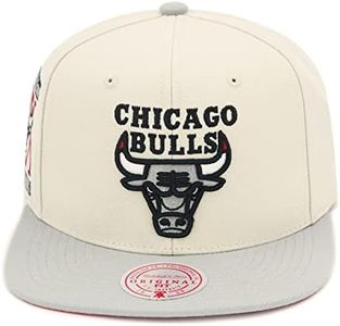 Mitchell & Ness Chicago Bulls NBA Chiment Snapback Hat Cap - Off White/Grey, Off-white, One Size