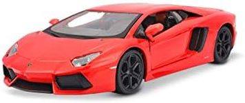 Maisto 1:24 Scale Lamborghini Aventador LP 700-4 Diecast Vehicle (Colors May Vary)