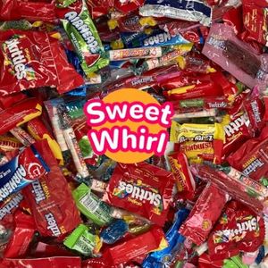 Candy Variety Pack - Assorted Candy Party Mix - 3 LB Bag - Christmas Candy Bulk Individually Wrapped - Large Candy Bag for Party Favors - Pinata Stuffers