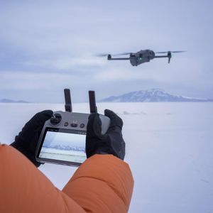 DJI Mavic 4 Pro Tri-Camera Drone – Advanced Aerial Photography