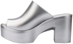 Melissa Mule Hype Metallic Heel - Fashion Sandal for Women - Iridescent Comfortable Mule Style - 9.5cm Heel Height - High-Shine Upper with Bubblegum Scent - Chic and Sophisticated, Light Silver, 10