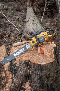 DEWALT 54V Cordless Chainsaw, 50cm Bar – Powerful Electric Saw