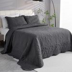 EVENHUG Oversized King Quilt California King Size Lightweight Bedding Set Reversible Bedspread Coverlets for All Seasons 3 Piece (Dark Grey 120"x128")