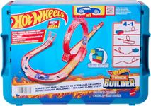 Hot Wheels Track Set, Fire-Themed Track Set & 1 Hot Wheels Car, 16 Track-Building and Stunting Components in Stackable Toy Storage Box, HMC04