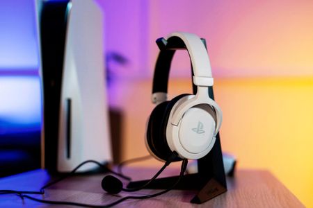 Trust GXT 498W PS5 Gaming Headset – White