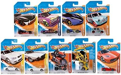 Hot Wheels Basic Car Assortment, Colors and Design May Vary (Assorted)