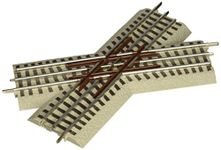 Lionel FasTrack 45 Degree Crossover Train