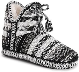 MUK LUKS W