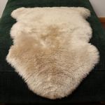 LLB Genuine Sheepskin Area Rug Wool Rug Fur Carpet Fluffy Shaggy Fur Rug for Living Room Kids Bedroom Real Sheepskin Throw Lambskin Rugs Sofa Mat Chair Seat Covers (Cream Brown, 2 x 3 ft Sheepskin)