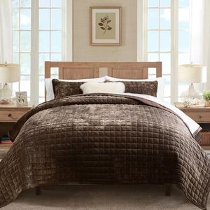 RECYCO Luxury Velvet Quilt Set, California King 118'' x 106'' Oversized Bedspread, Ultra Soft Velvet Comforter, Lightweight Box Stitch Bedding Sets for All Season, with 2 Shams, Walnut Brown