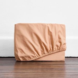 Bed Threads - Cotton Fitted Sheet - Organic Cotton Percale - 200TC - Luxury Organic Bedding - Breathable & Ultra-Crisp - Single Fitted Sheet Only - Machine Washable - Twin XL - Butterscotch