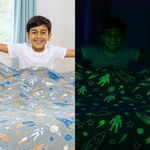 Famyo® Queen Size Glow in The Dark Blanket for Kids - Rocket | 200x152 cm, 0-15 Years | Soft Flannel Fleece Throw | Cozy & Warm All-Season Glow Blanket | Ideal Gift for Boys & Girls (Grey)