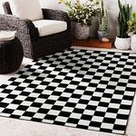 LUXE WEAVERS Checkered Black and White Geometric 5x7 Area Rug