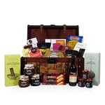 Family Food Hamper Gift - Presented in an Unique Vintage Style Hamper Chest - 25 items - Gift Ideas for Mum, Valentines, Mother's Day, Birthday, Anniversary, Business, Corporate, Grandma, Grandad, and Congratulations