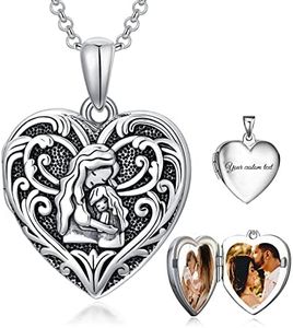 SOULMEET Heart Shaped Mother Family Locket Necklace That Holds 2 Pictures Photos, Silver Personalized Letters Engraving Heart Locket for Mom and Family (Custom photo & text)