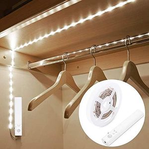 Luce per Armadio, OriFiil 1,5M 45LED Striscia LED con Sensore di Movimento, 6000K Luci LED a Batteria per Camera da Letto, Scale, Corridoio, Cucina, Guardaroba etc-Auto/On/Off