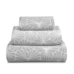 Allure Geometric Design Bath Towel, Pack of 2, 70 x 125cm, 100% Cotton, Super soft, Washable (Grey)