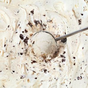 Cuisinart FreezeEase Pro Ice Cream Maker – Automatic Frozen Dessert Machine