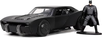 Jada Toys 253213008 THE Batman Batmobile with Figure 1:32 in CDU, Black/White