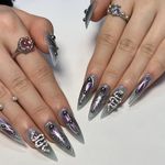 24 PCS Stiletto Press on Nails,Snake Long False Nails Glossy Fake Nails Full Cover Artificial Nails Tips with Rhinestones Design for Women and Daily Decoration