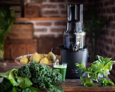 Kuvings REVO830S Slow Juicer – Black Cold Press Juice Extractor