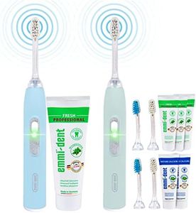 emmi-dent Metallic elektrische Ultraschall Zahnbürste (Family-Set Pastellblau+Pastellgrün) I Für empfindliche Zähne mit 96 Mio. Schwingungen Iohne Schrubben I Bis zu 12 Tage Akkulaufzeit mit Zahnpasta