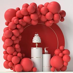 Red Balloo