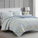 MARTHA STEWART Twin Size Quilt Bedding Set - 2 Piece, Soft Washed Microfiber, Printed Bedspread, Reversible, All Season, 1 Quilt, 1 Standard Pillow Sham, Blue & Gray, Medallion Print