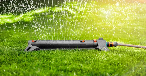 Gardena AquaZoom L Rectangular Sprinkler – Adjustable Range 28–350 m², Metal Filter